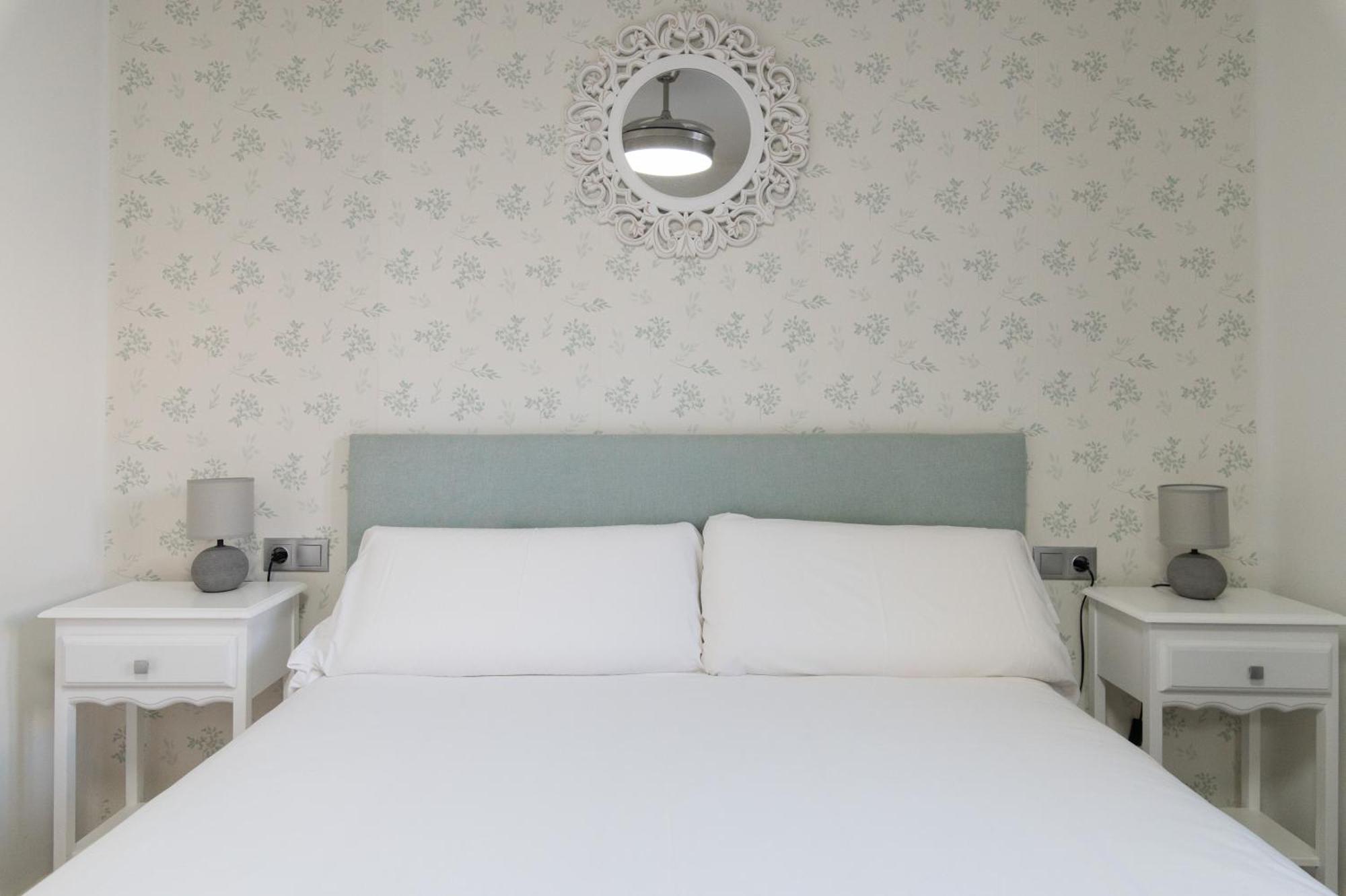 Apartamento Triana Habitame Inmobiliaria Sevilla Buitenkant foto