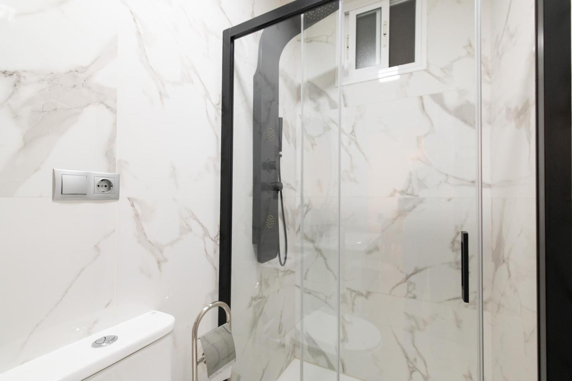 Apartamento Triana Habitame Inmobiliaria Sevilla Buitenkant foto