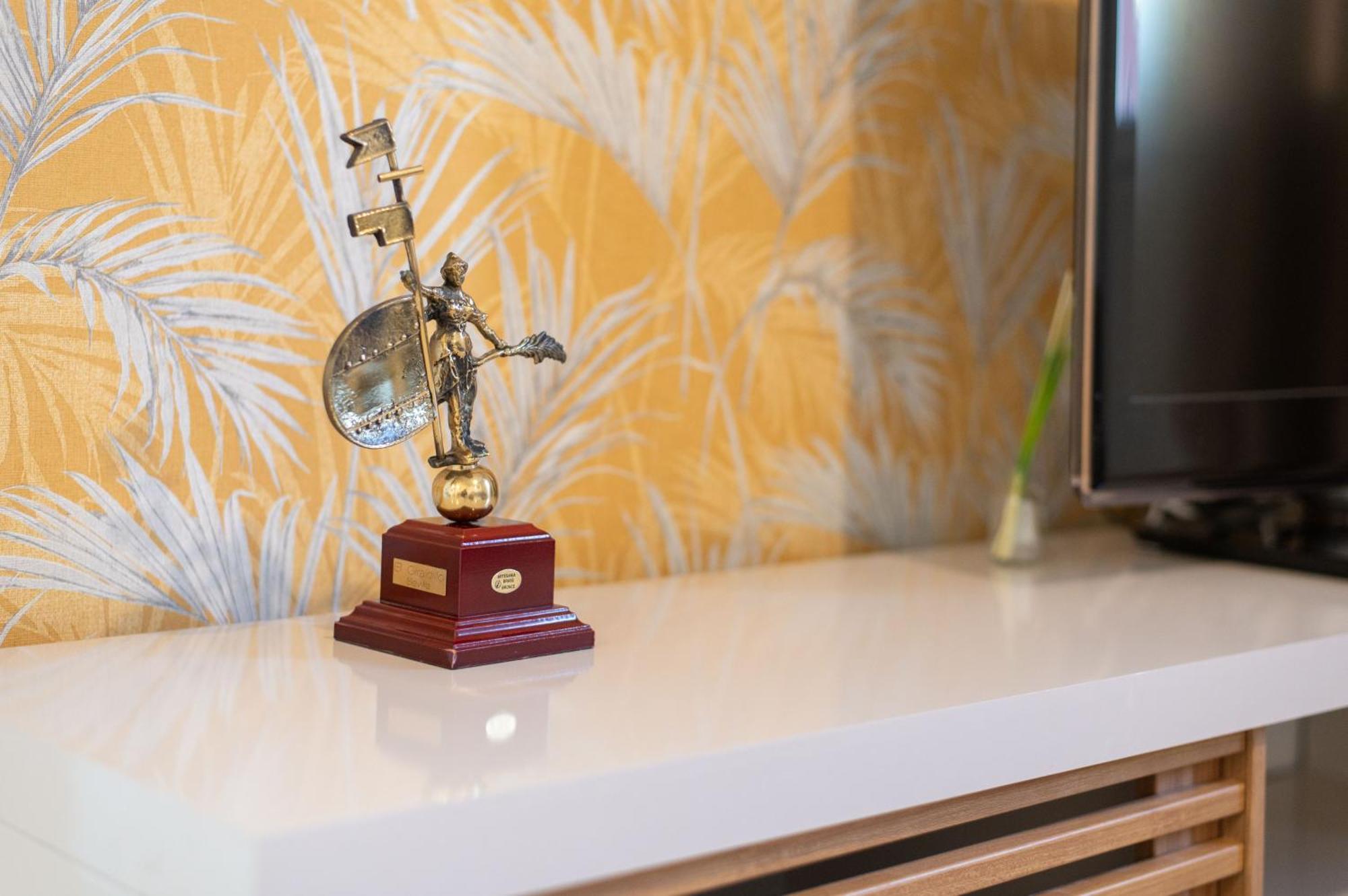 Apartamento Triana Habitame Inmobiliaria Sevilla Buitenkant foto
